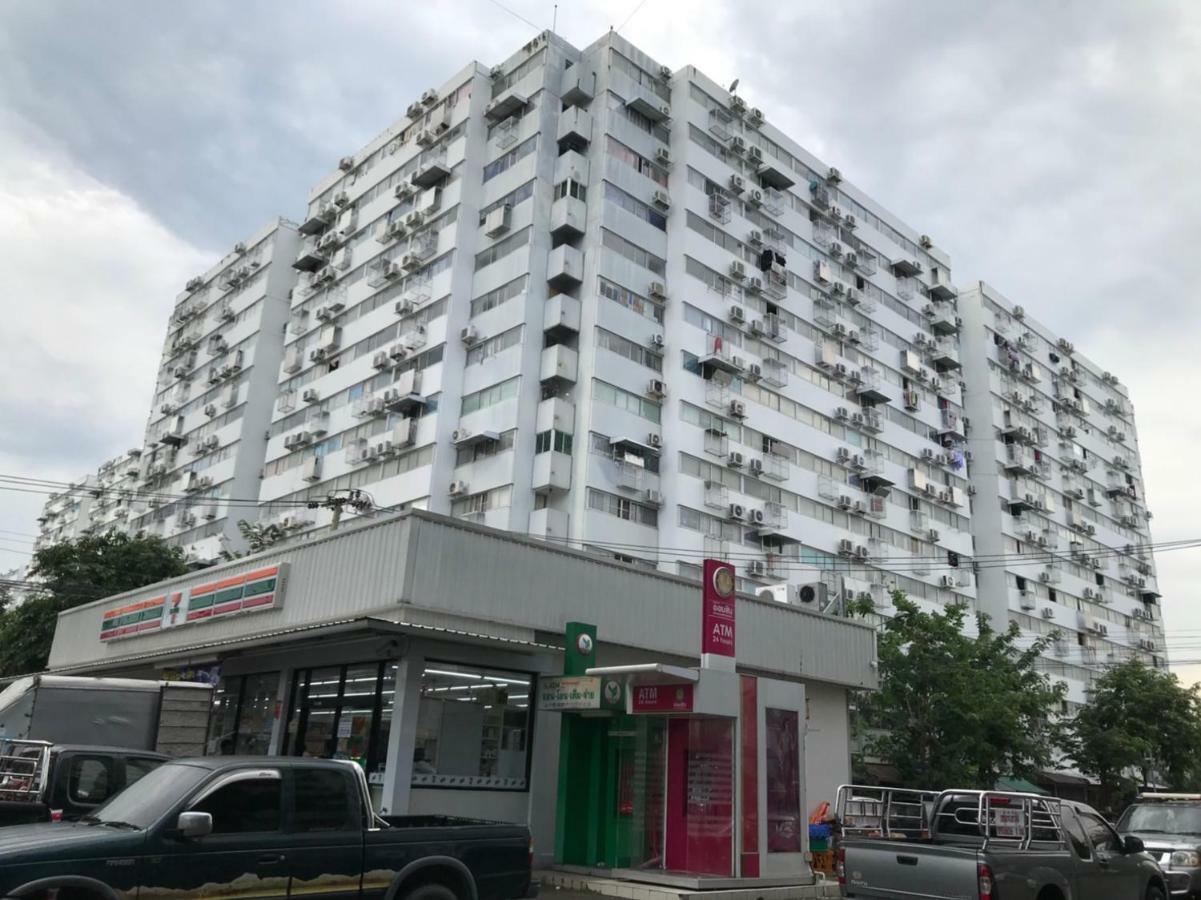 T11 Popula Condo By Prathomlerk Pak Kret Exterior photo