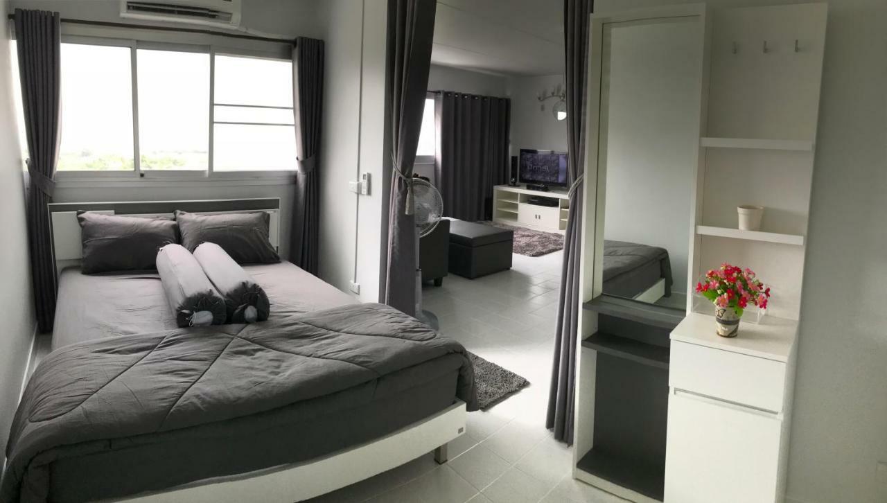 T11 Popula Condo By Prathomlerk Pak Kret Exterior photo